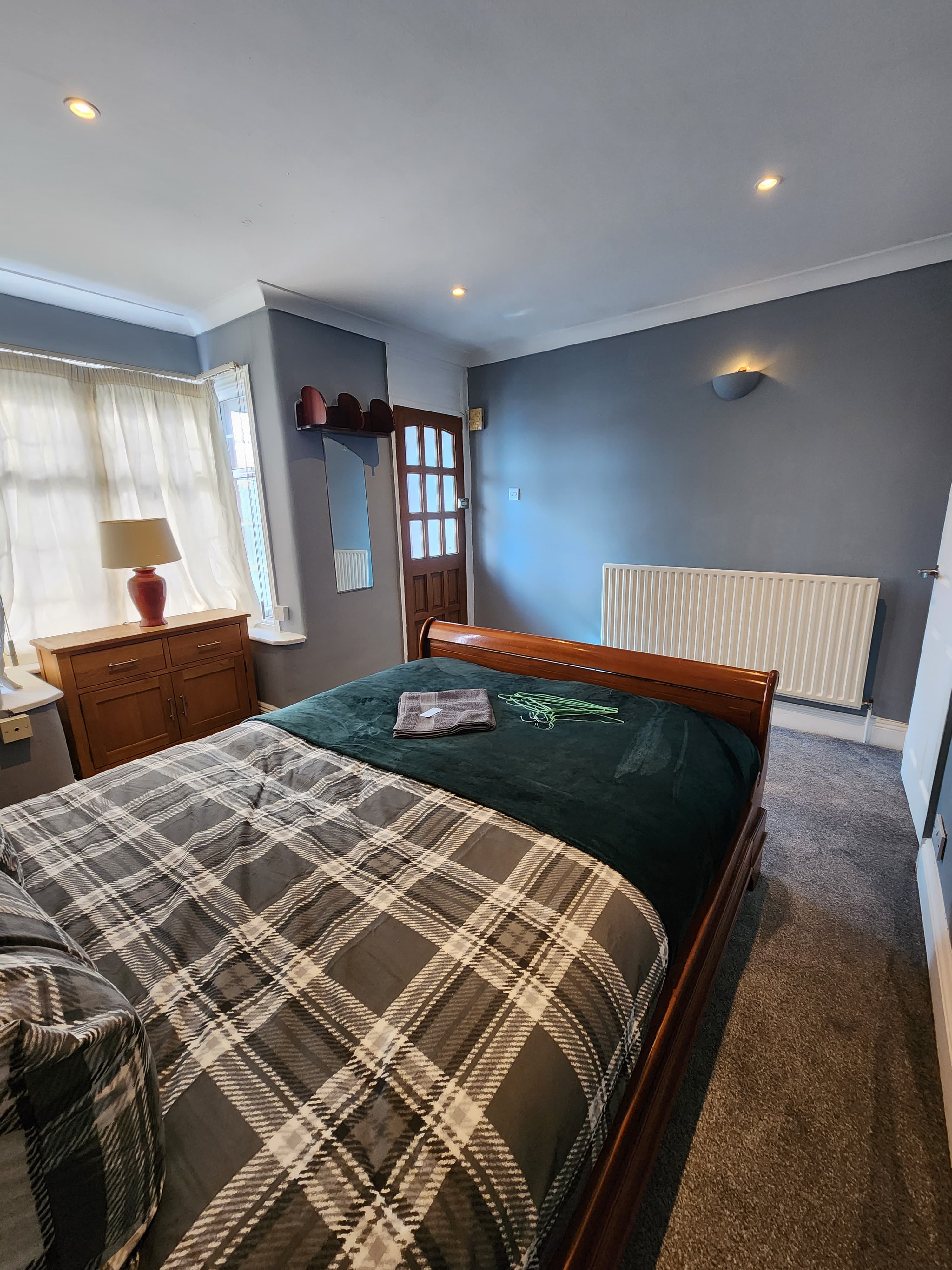 Ivy Room 1 photograph 3