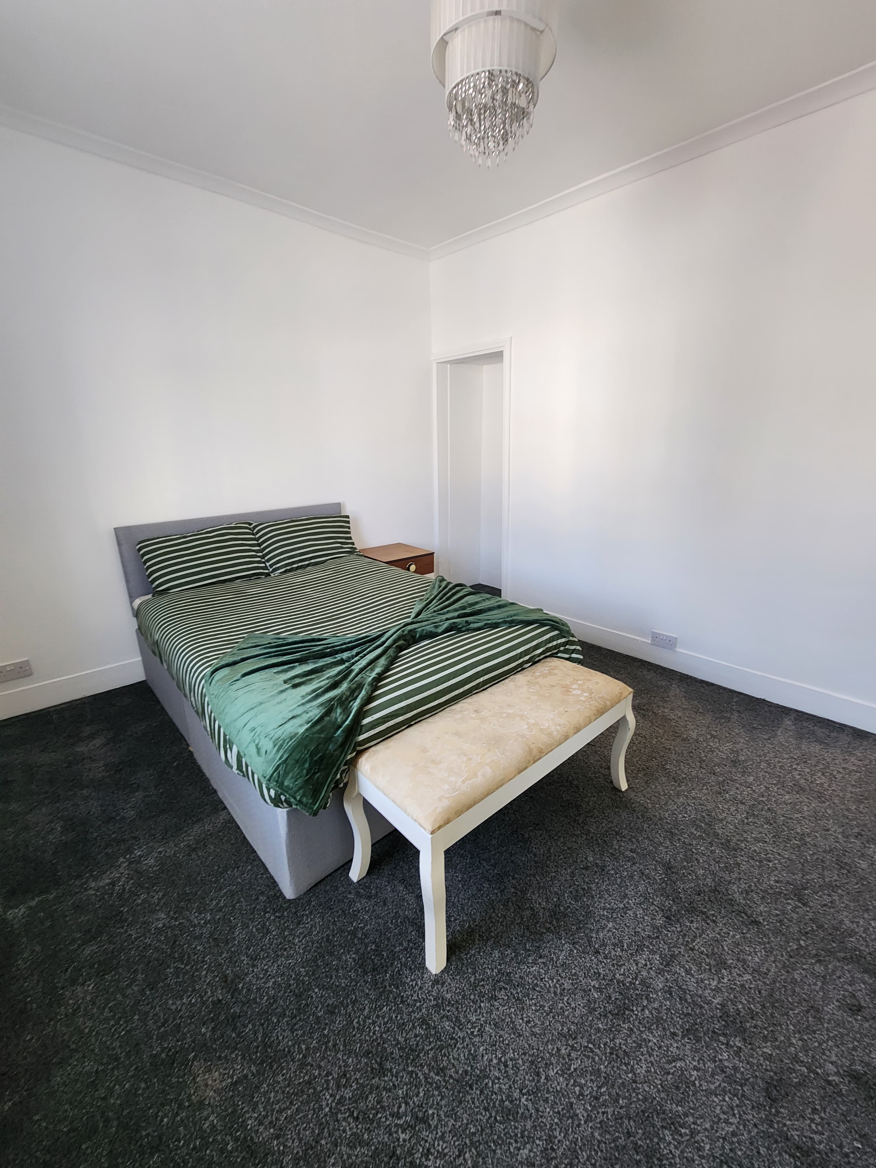 Maple Room 2 photograph 3