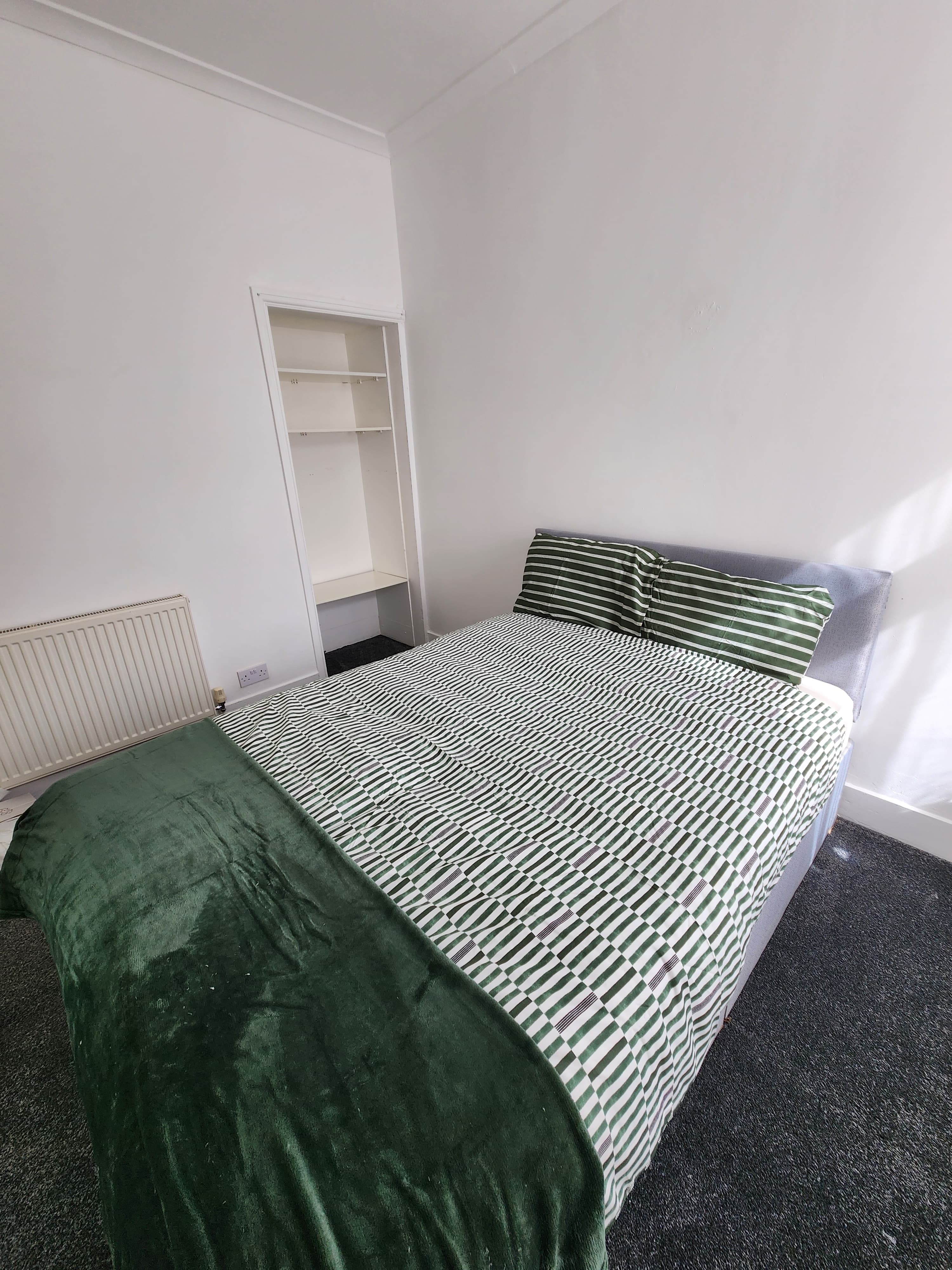 Maple Room 3 photograph 2