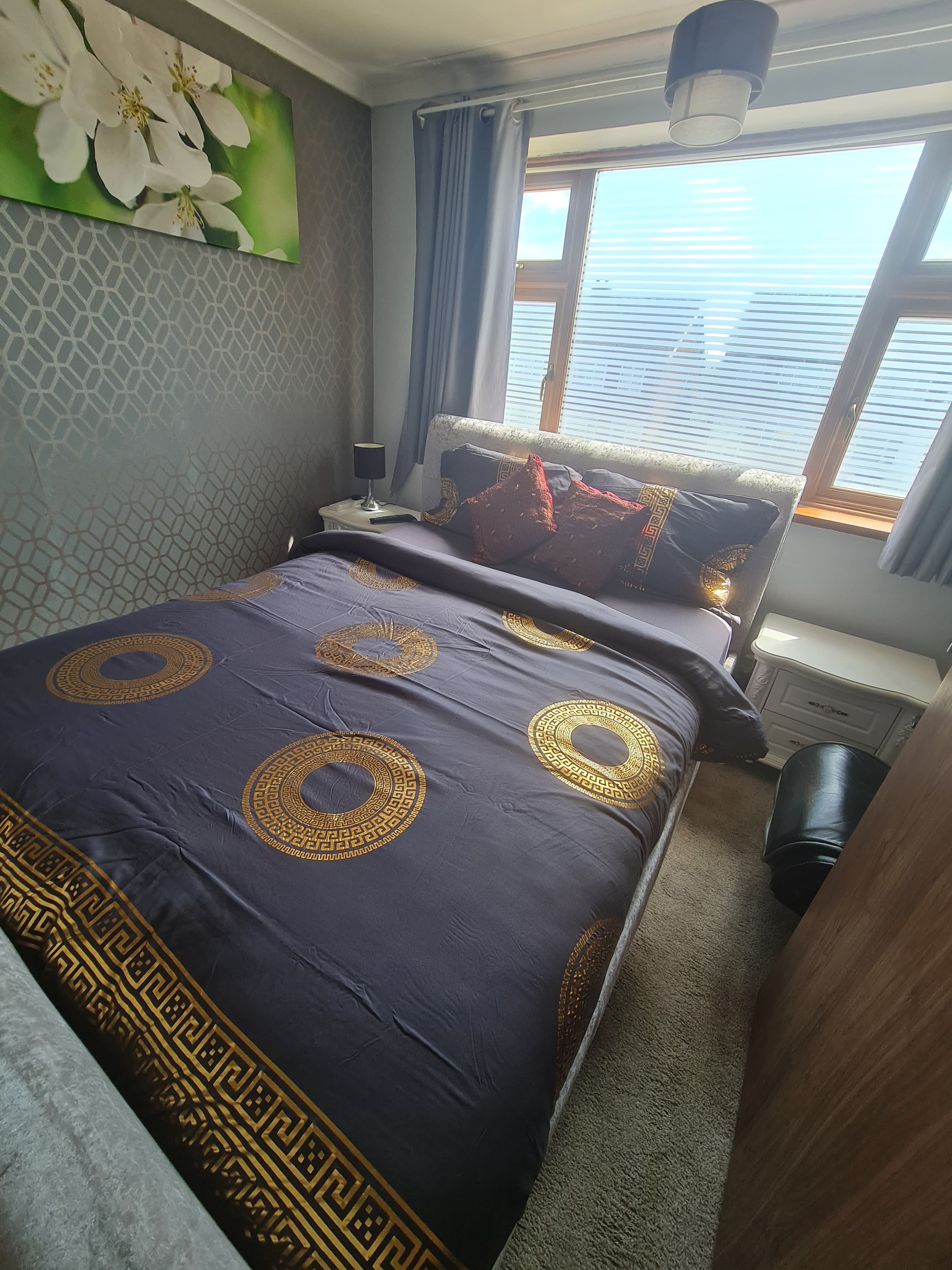 Rushdon Room 3 photograph 3